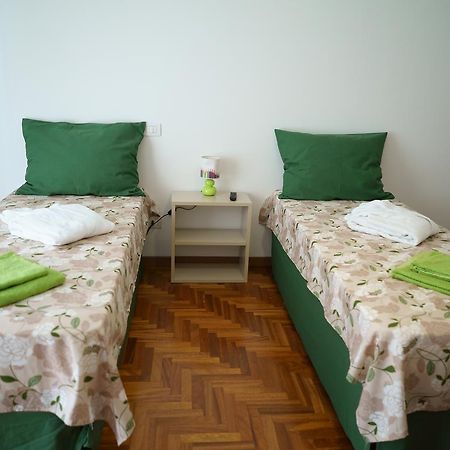Welcome Inn Napoli Екстер'єр фото
