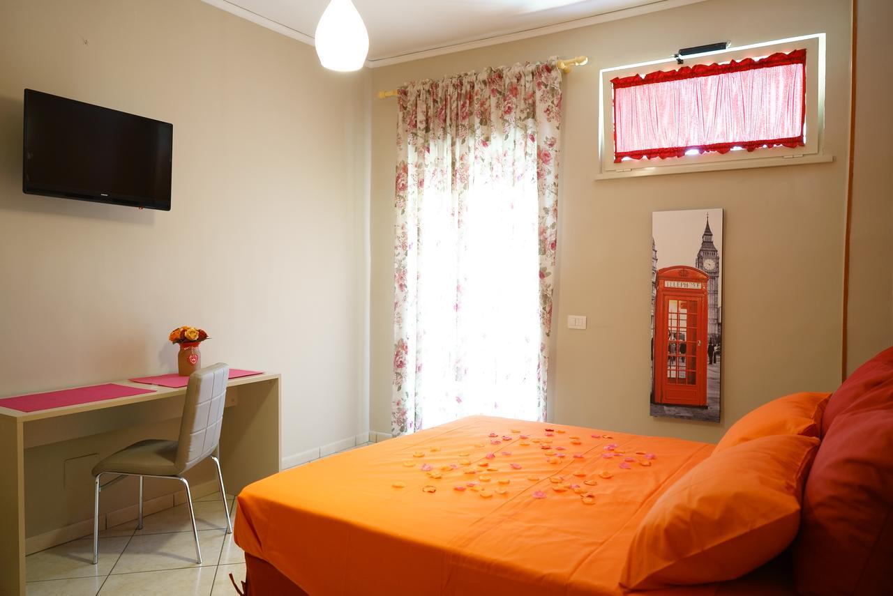 Welcome Inn Napoli Екстер'єр фото